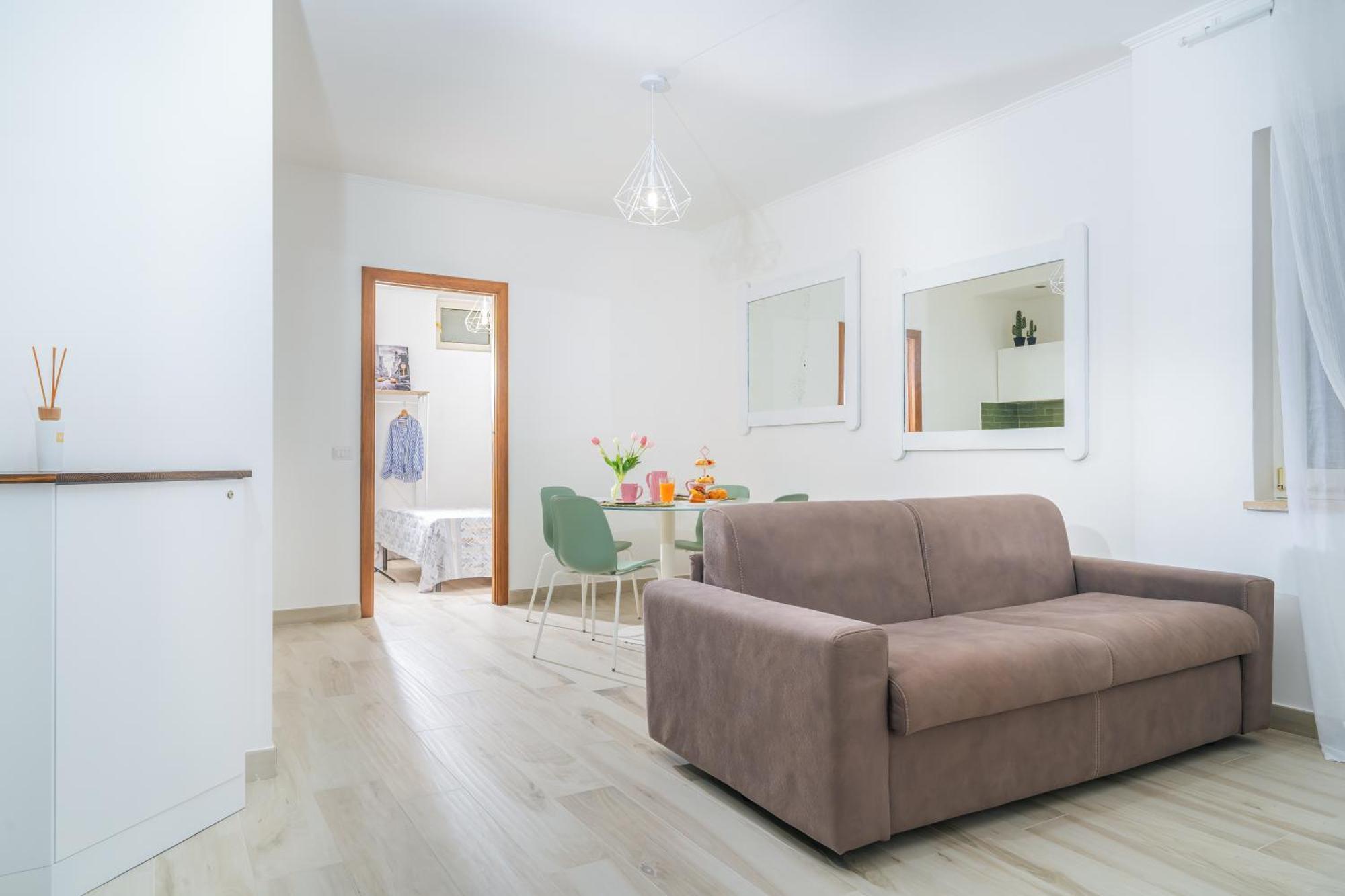 Civico 21 Holiday Home ヴィーコ・エクエンセ エクステリア 写真